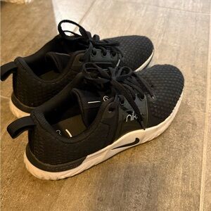 Nike women Black and White Sneakers